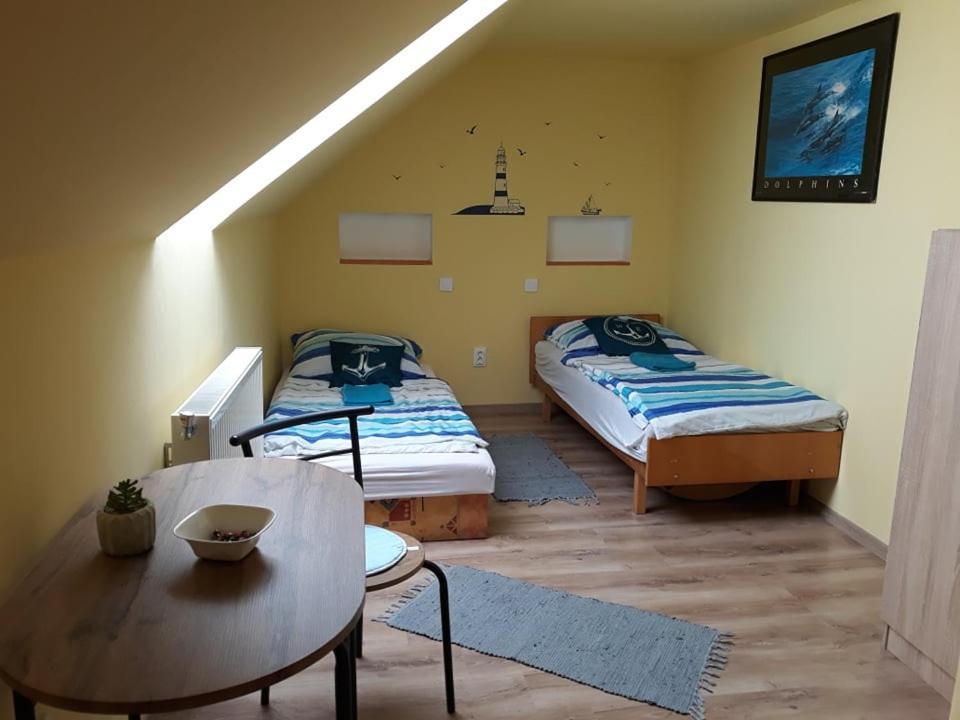 Kis Rigo Vendeghaz Hotell Salgótarján Eksteriør bilde
