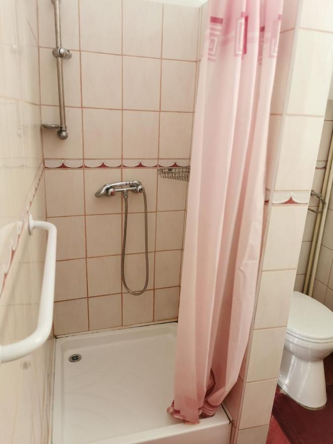 Kis Rigo Vendeghaz Hotell Salgótarján Eksteriør bilde